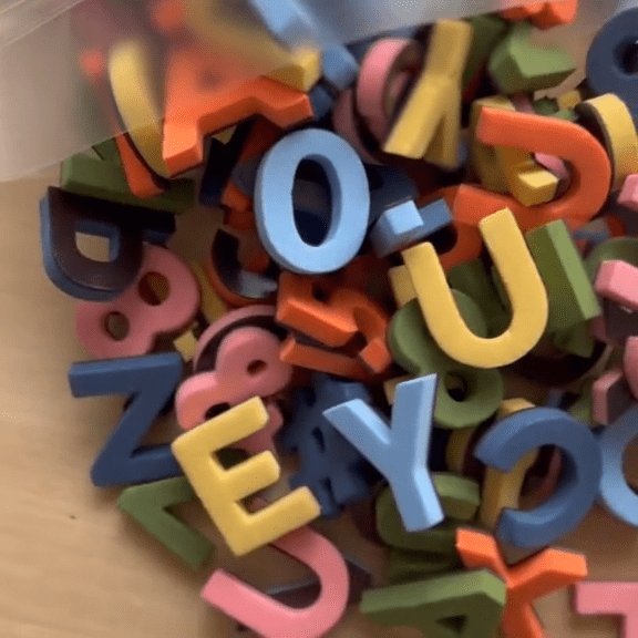 1" 200pc Rainbow Mod Magnetic Letters The Type Set Co. Lil Tulips