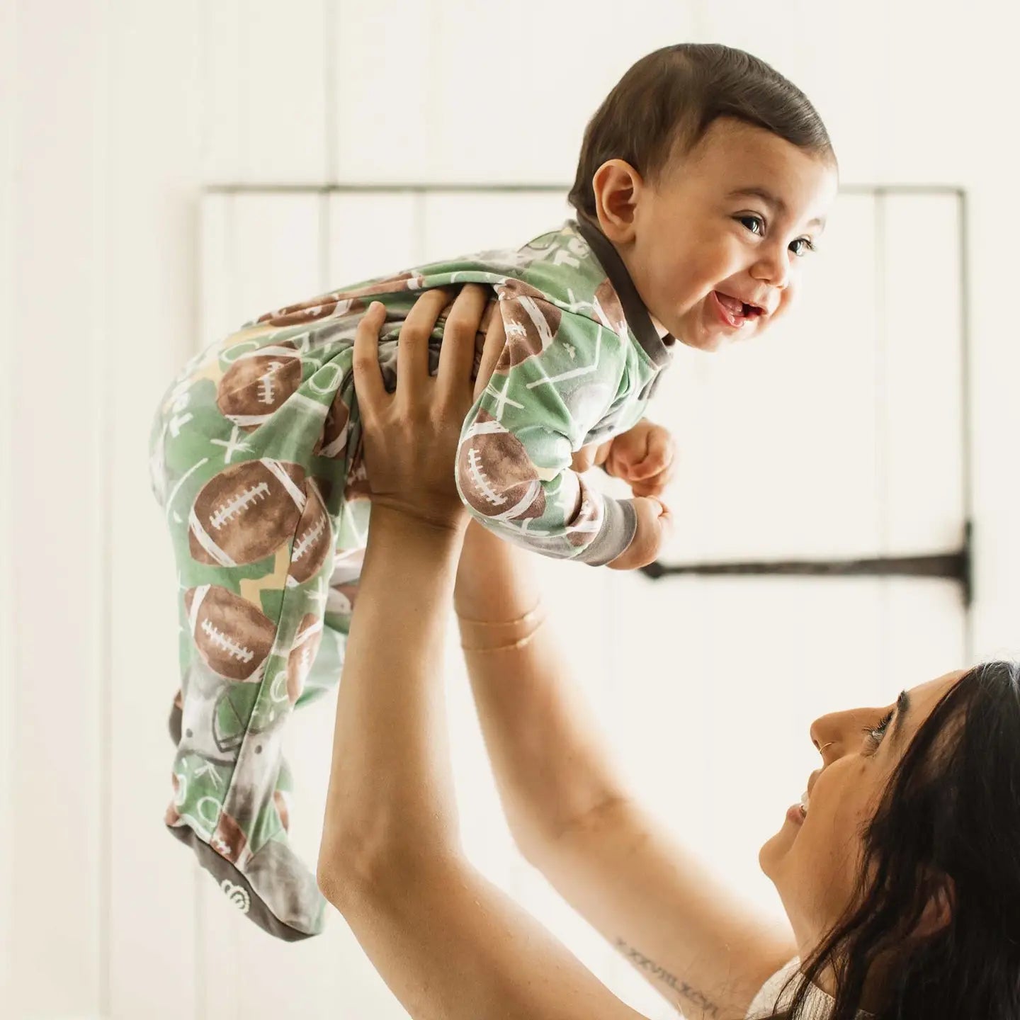 Touchdown Sleep & Play Burt's Bees Baby Lil Tulips