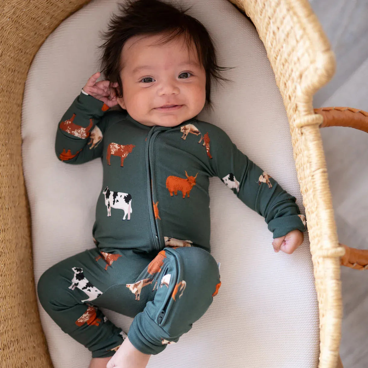 Bamboo Zip Convertible Romper – Green Cow Bug + Bean Lil Tulips