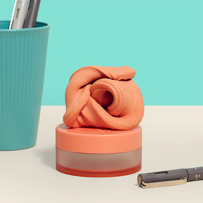 Blur Focus Putty - Clementine Speks Lil Tulips