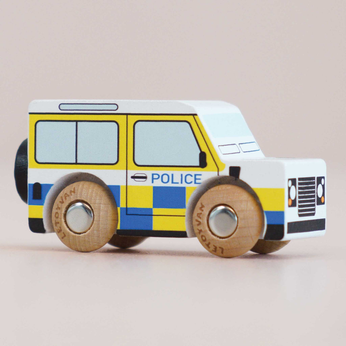Bobby Wooden Vehicle (GT250) Le Toy Van Lil Tulips