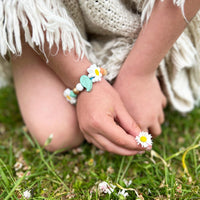 Daisy Chain Bracelet Gift Kit Cotton Twist Lil Tulips