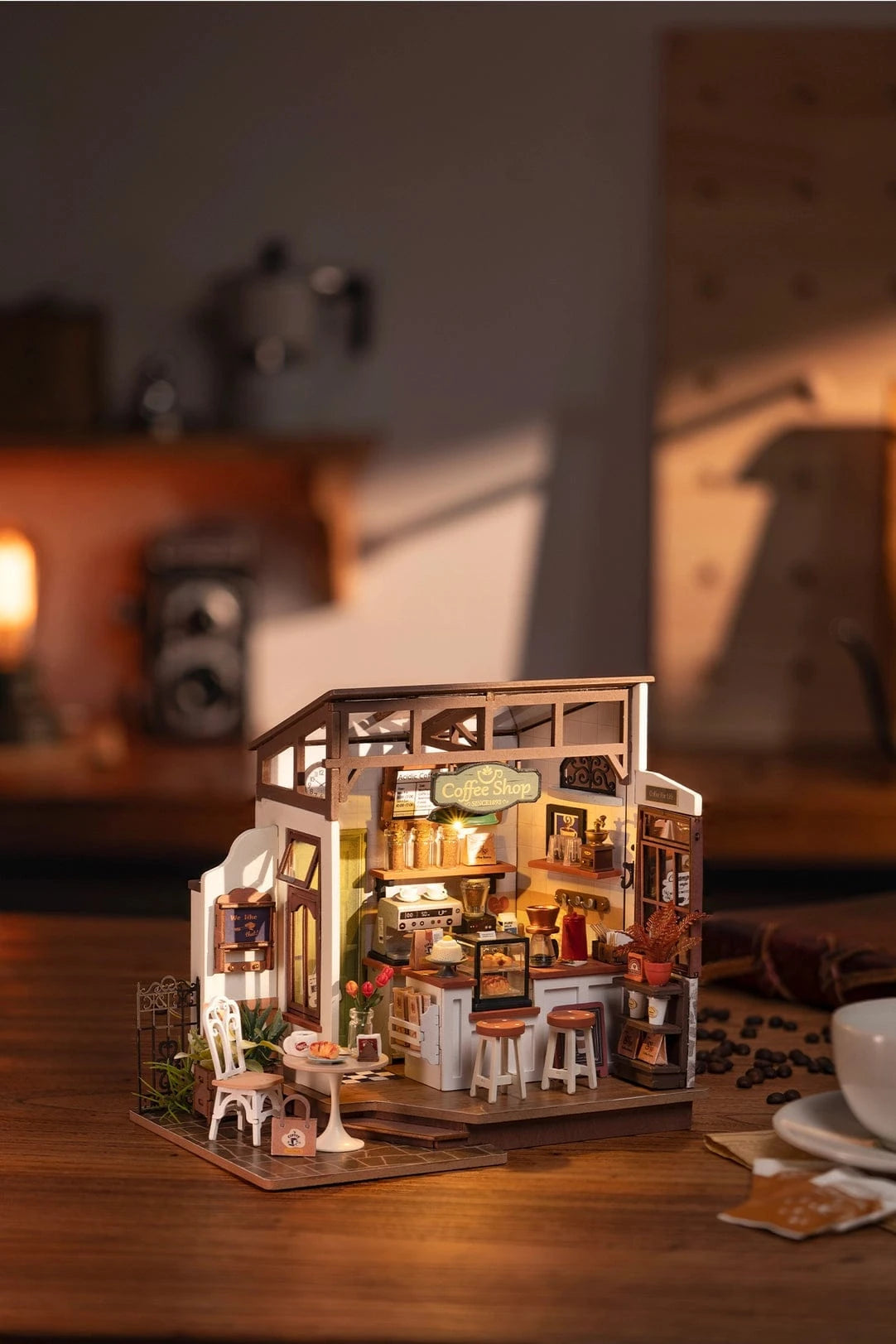 Diy Miniature House Kit: No. 17 Café Rolife Lil Tulips