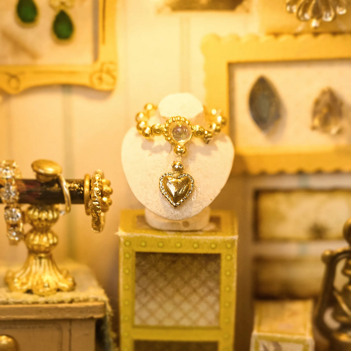 Diy Miniature House Kit: Royal Jewel Boutique Hands Craft Lil Tulips