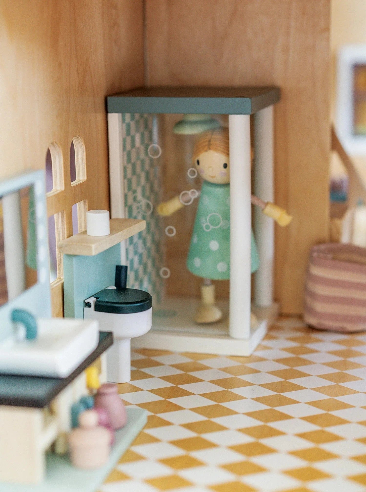 Dolls House Bathroom Furniture Tender Leaf Lil Tulips