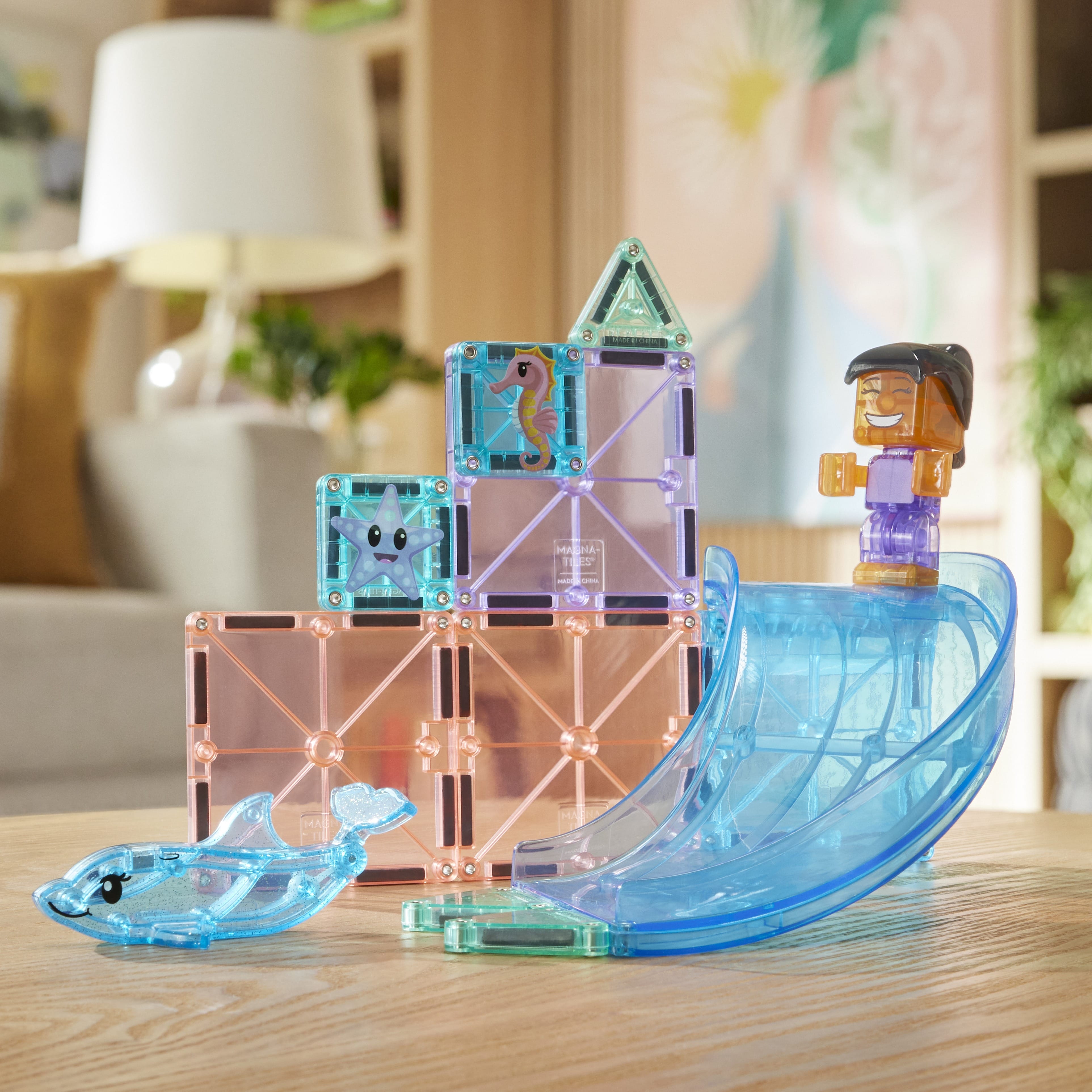 Dolphin Bay 13 Piece Set Magna-Tiles Lil Tulips