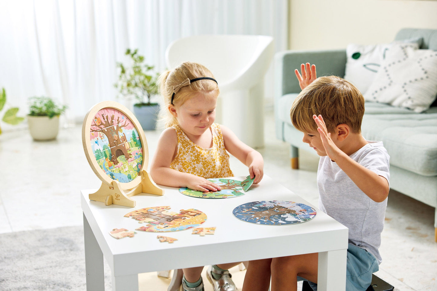 Four Seasons Layer Puzzle Hape Lil Tulips