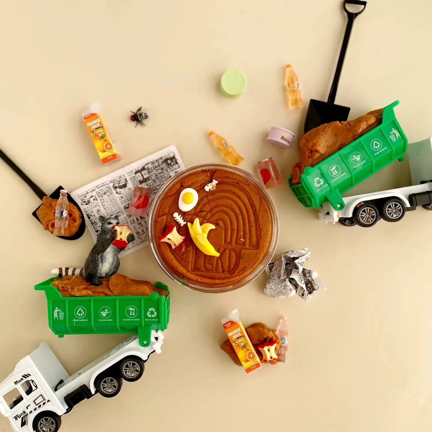 Garbage (Root Beer) Kiddough Play Kit Earth Grown KidDoughs Lil Tulips