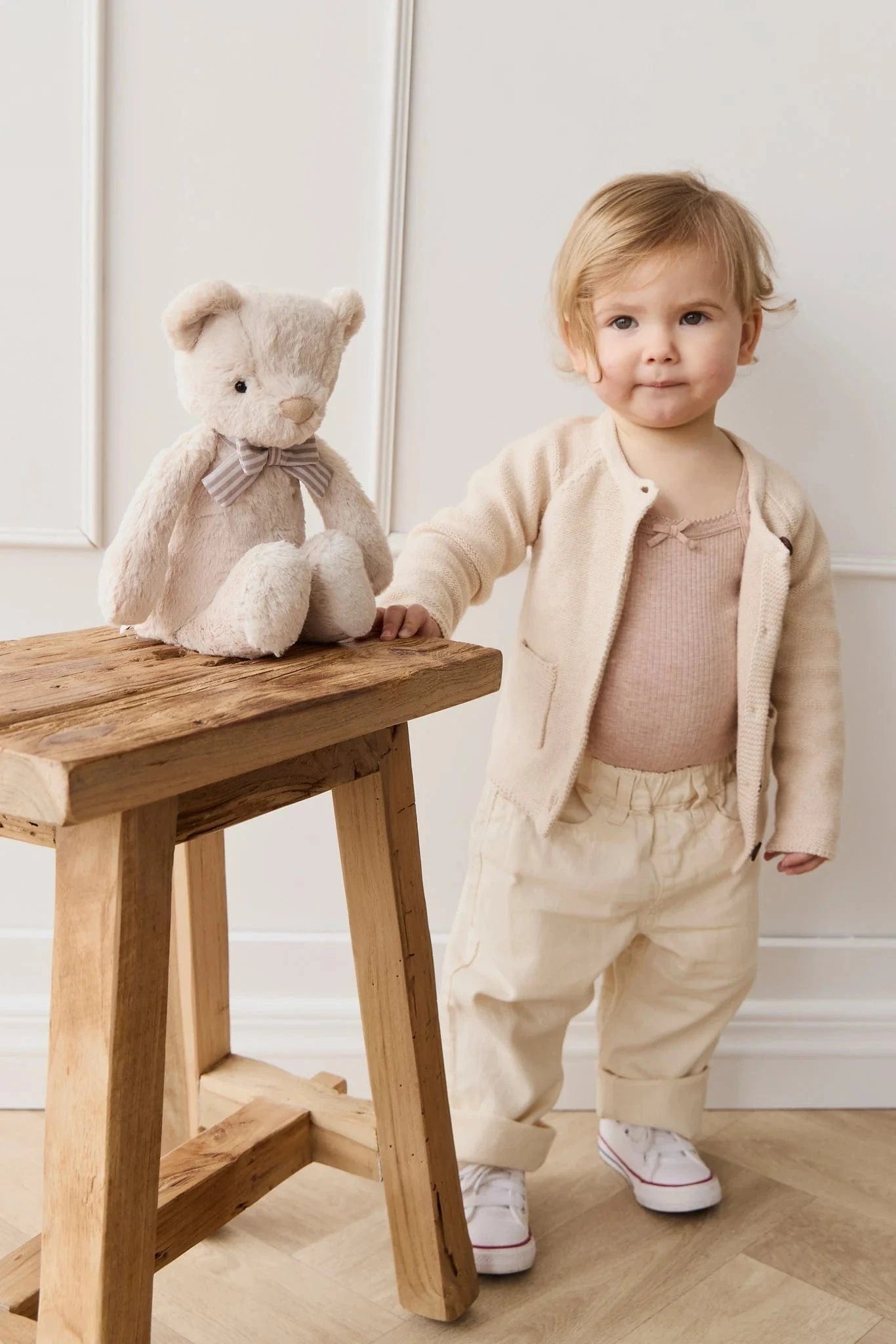 Georgie With Bow 30cm Snuggle Bunnies Lil Tulips