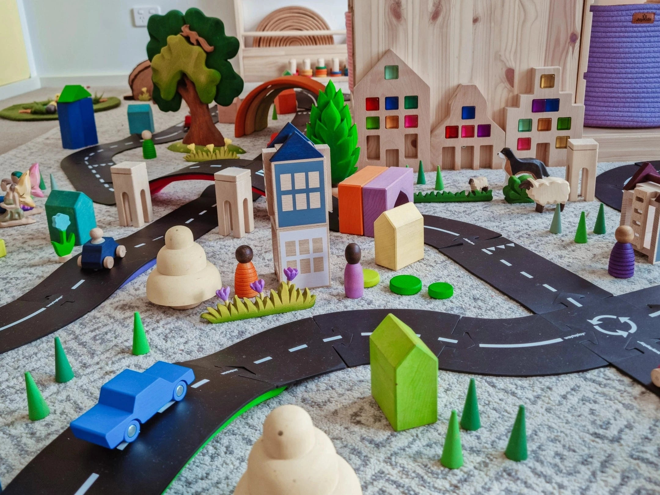 King of the Road - Extra Long Flexible Road Set - With Two Cars waytoplay Lil Tulips