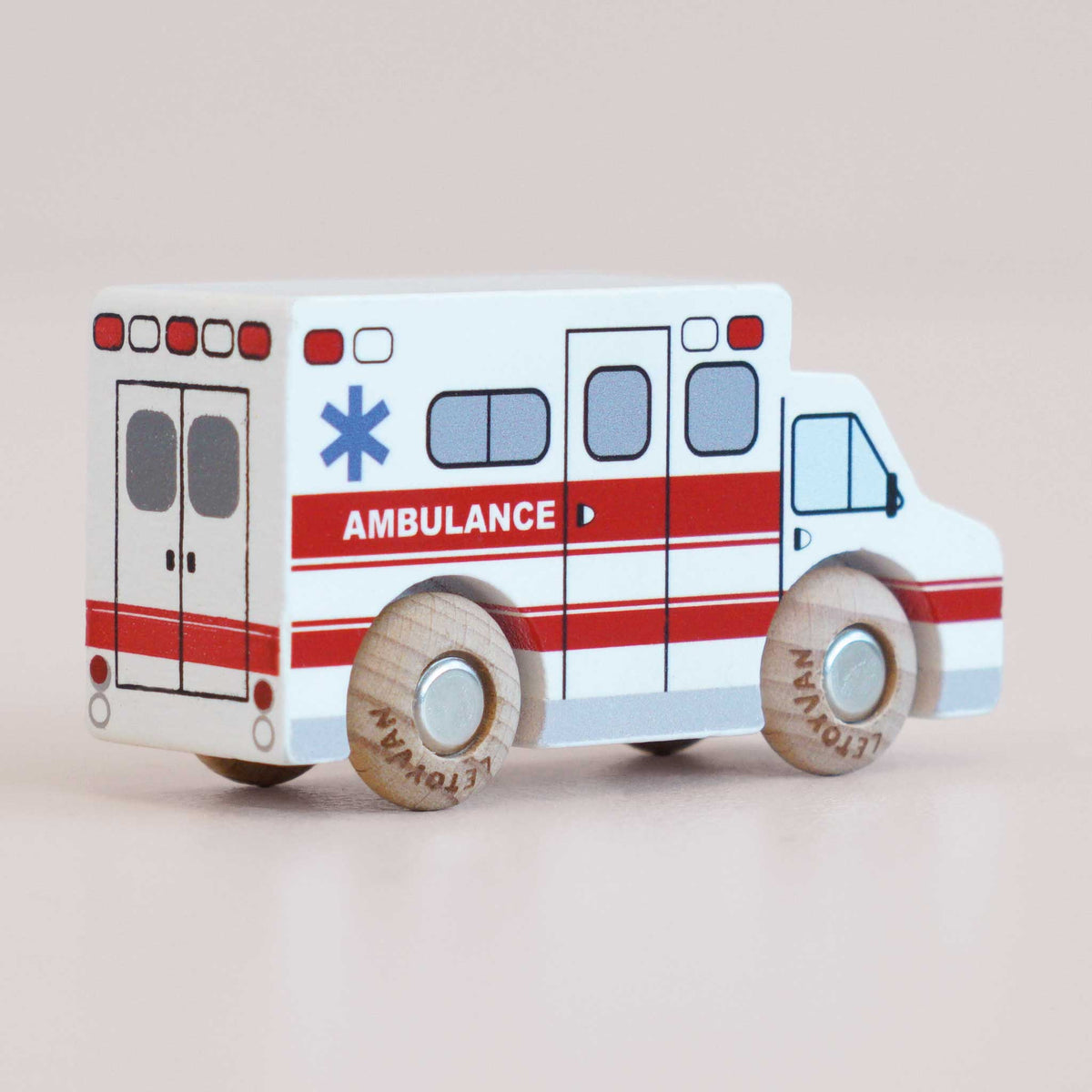 Lance Wooden Vehicle (GT265) Le Toy Van Lil Tulips
