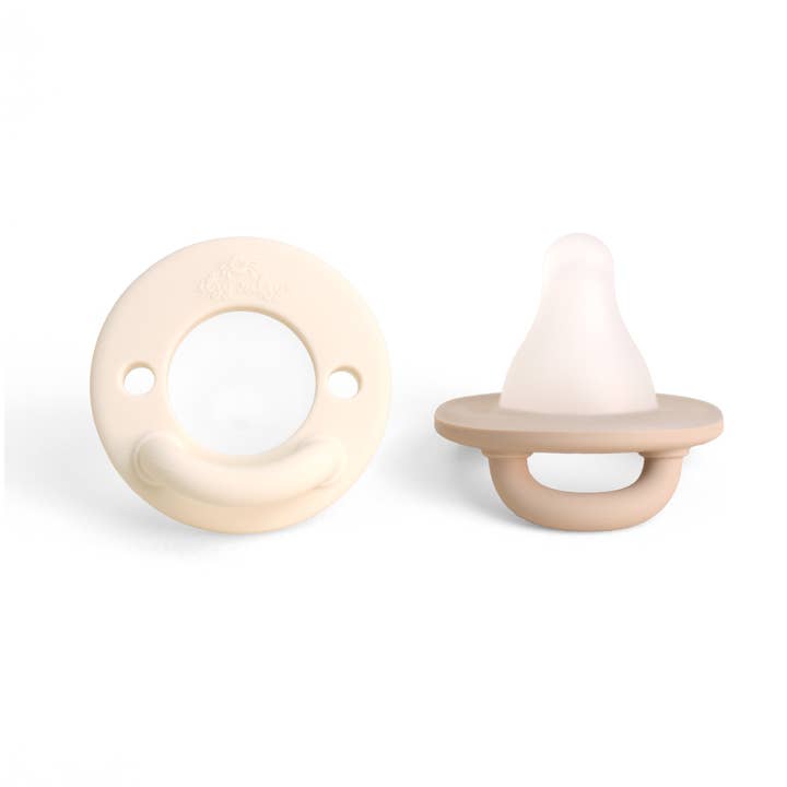 Latch & Soothe Breastlike Pacifiers – Taupe (2-Pack) Itzy Ritzy Lil Tulips