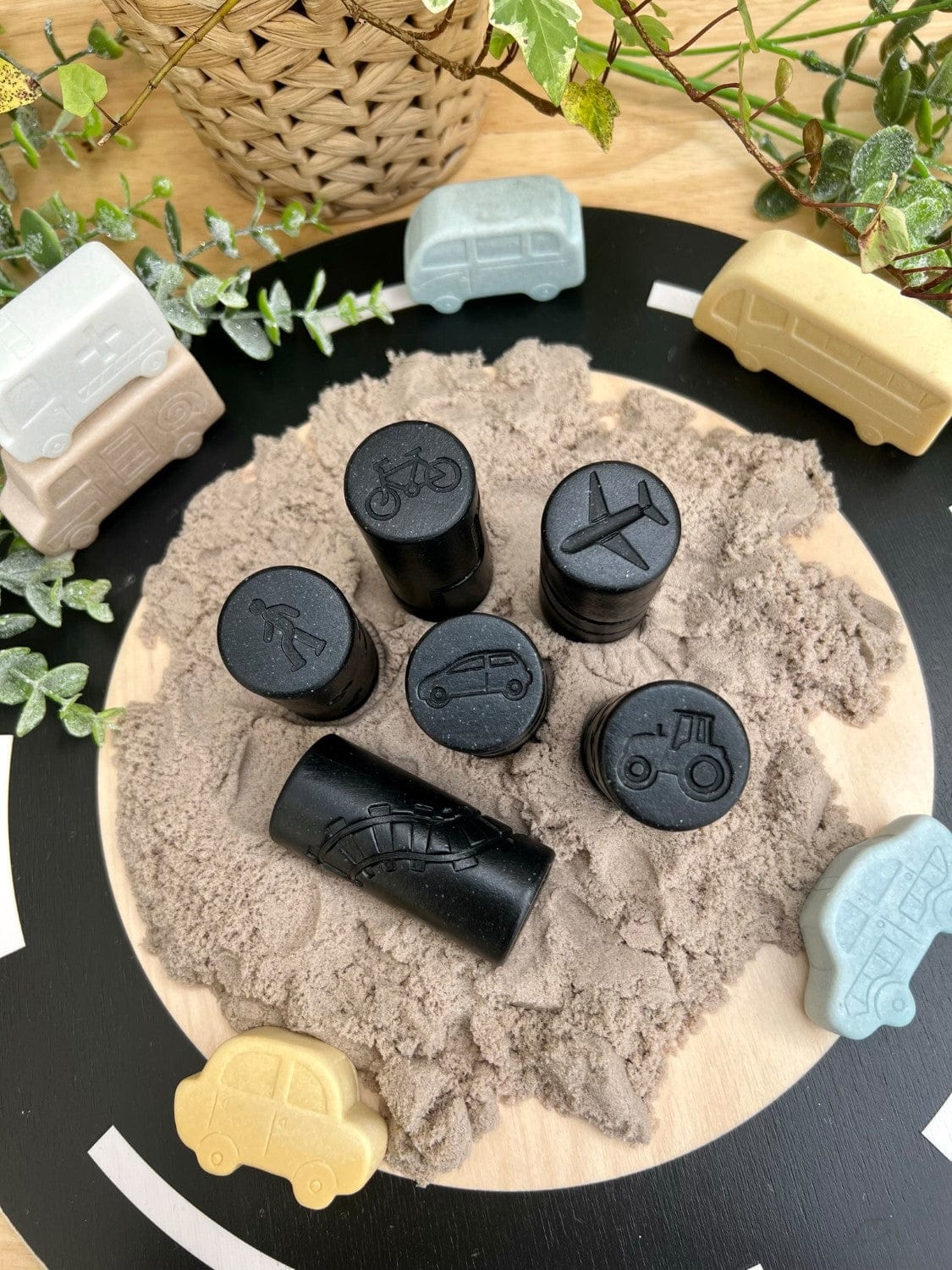 Let's Roll – Transport Yellow Door US LLC Lil Tulips