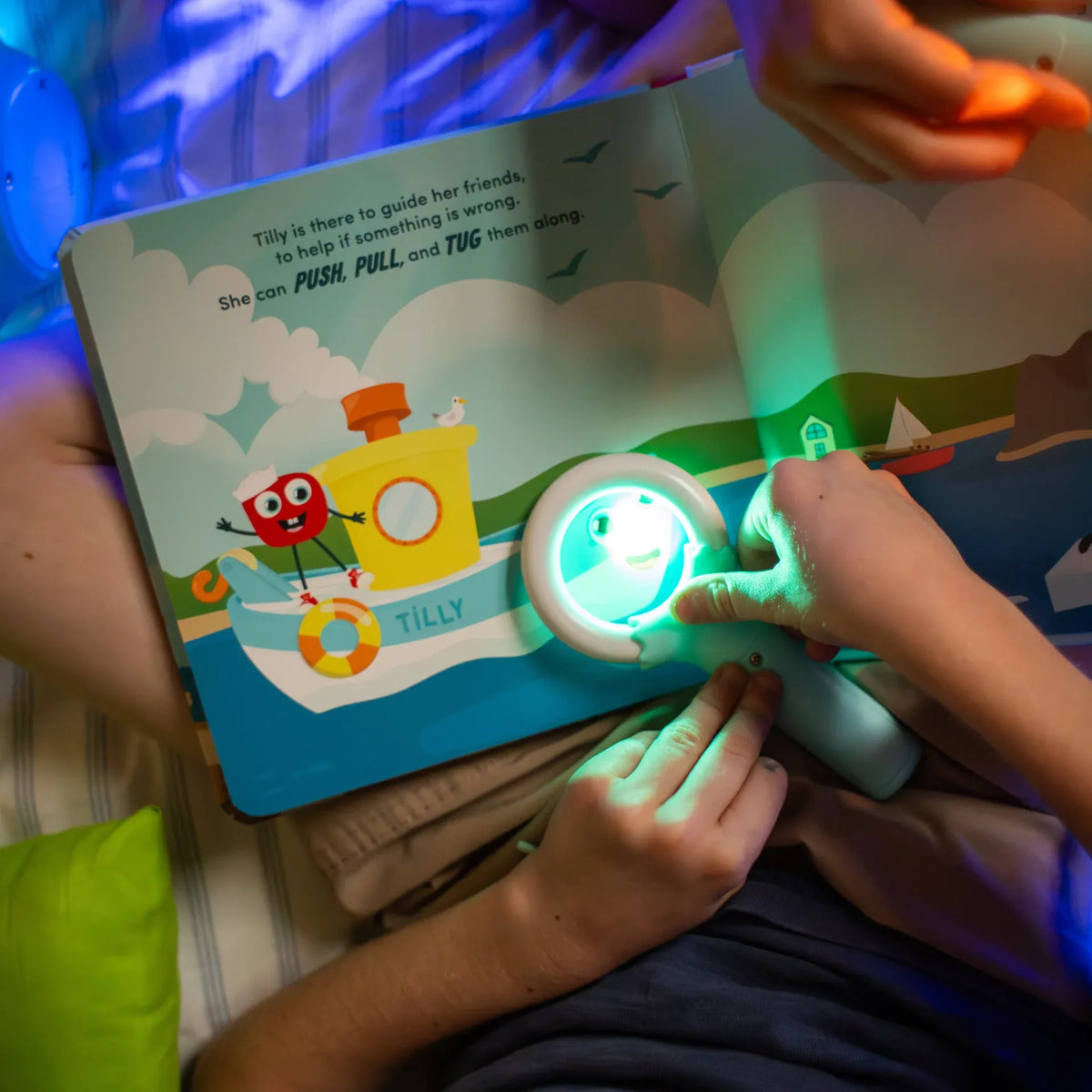 Light-Up Library - Sammy’S Search & Rescue with Tilly the Tugboat Glo Pals Lil Tulips