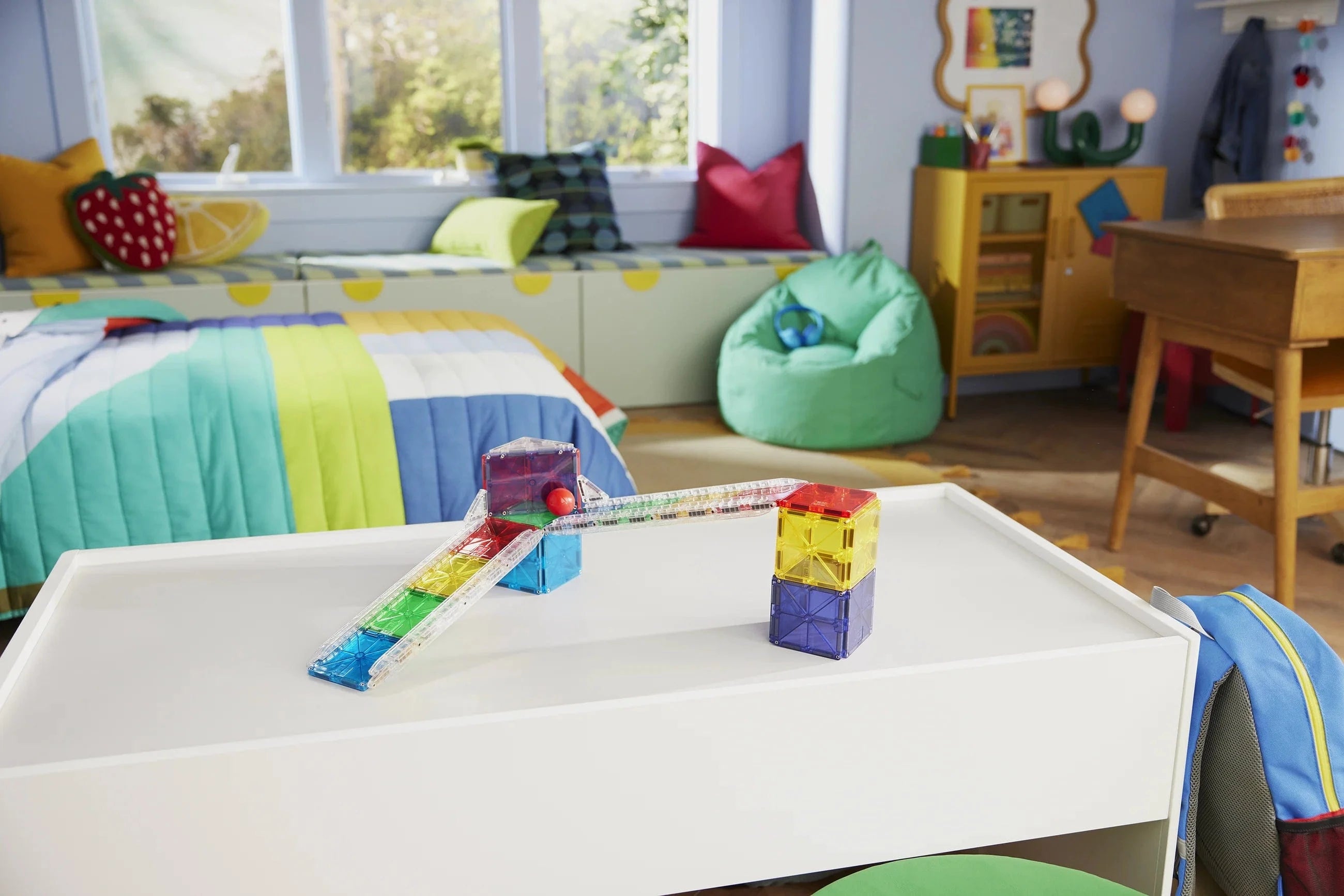 MAGNA-TILES® Rail Racers™ 33 Piece Set Magna-Tiles Lil Tulips