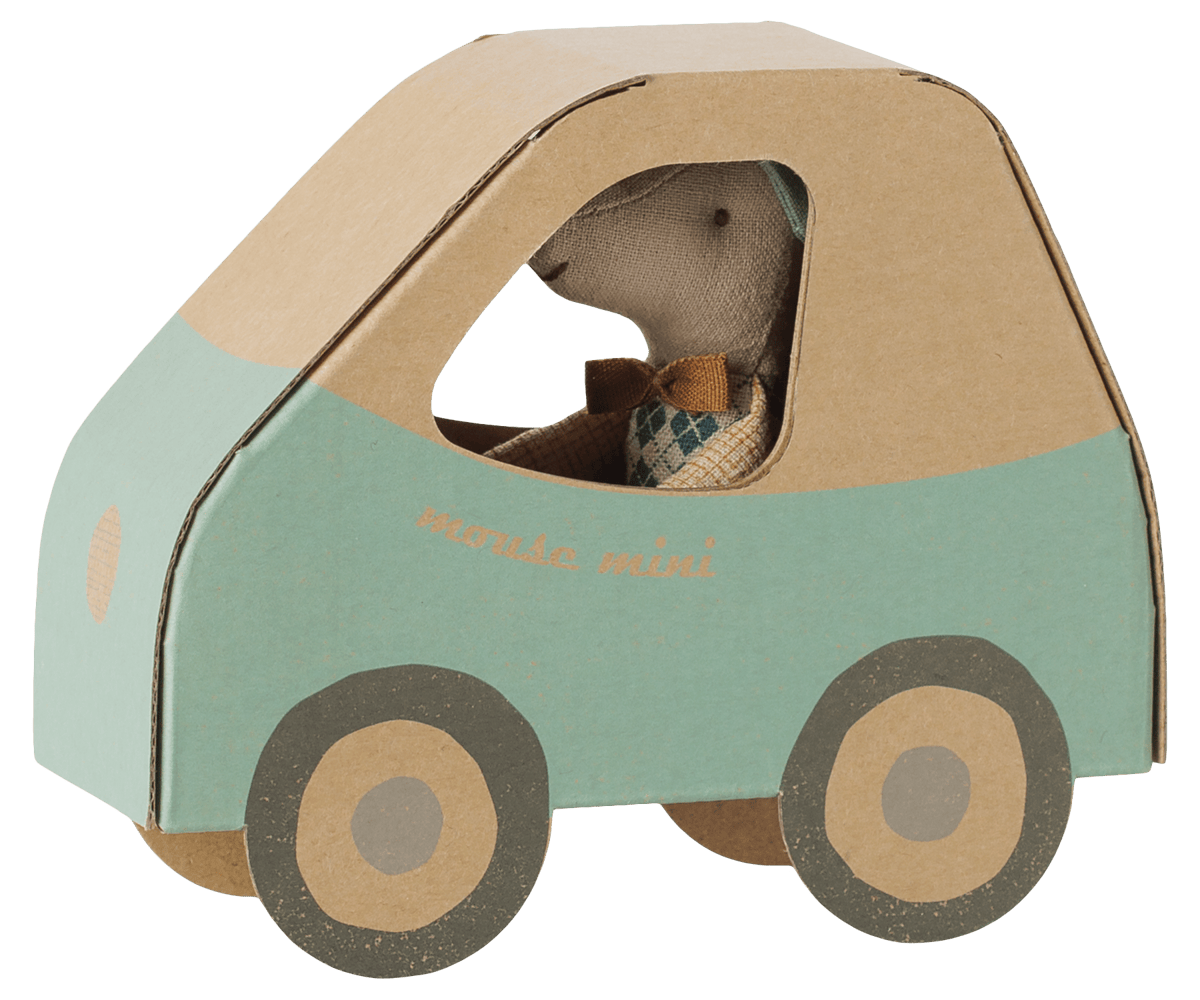 Driver mouse, Little brother view 4