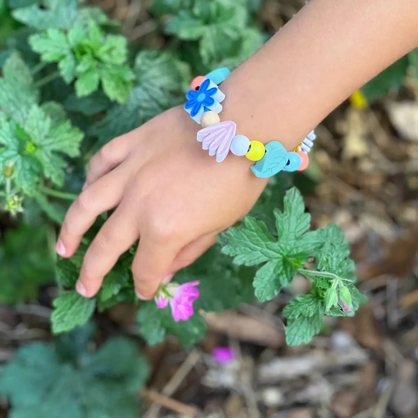 Mini Wildflower Bracelet Gift Kit Cotton Twist Lil Tulips