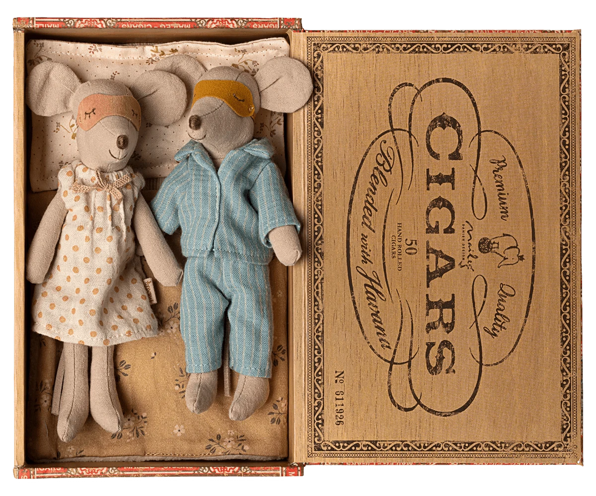 Mum & Dad mice in Cigarbox Maileg Lil Tulips