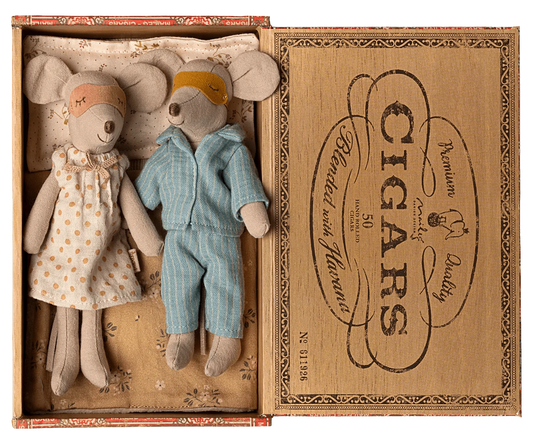 Mum & Dad mice in Cigarbox Maileg Lil Tulips