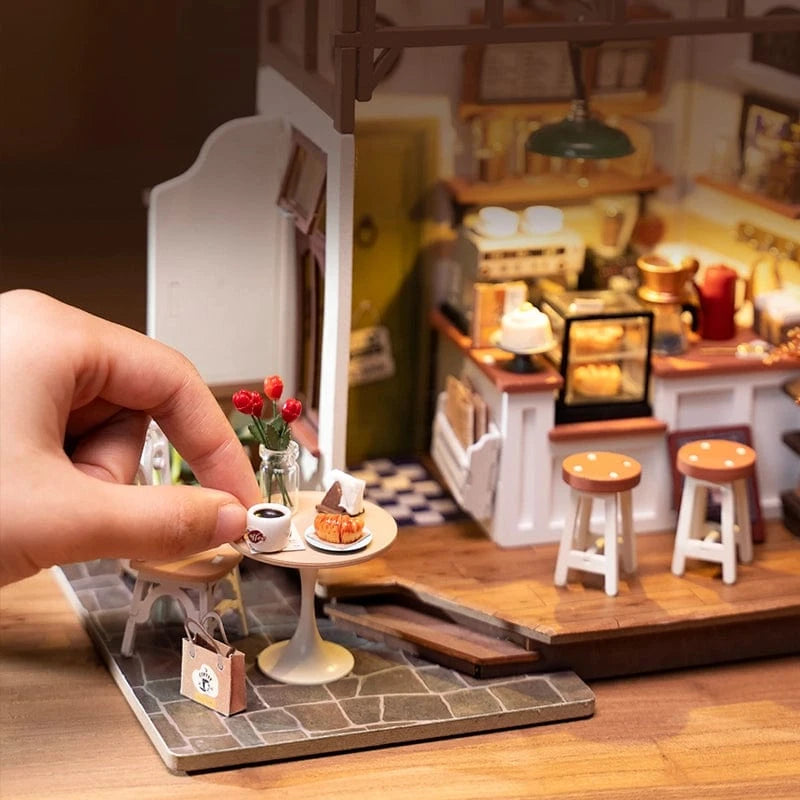 No.17 Café Rolife DIY Miniature House Craft Dollhouse Rolife Lil Tulips