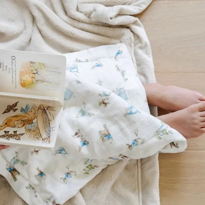 Peter Rabbit™ Bamboo Rayon Muslin/Lush Mini Blanket Saranoni Lil Tulips