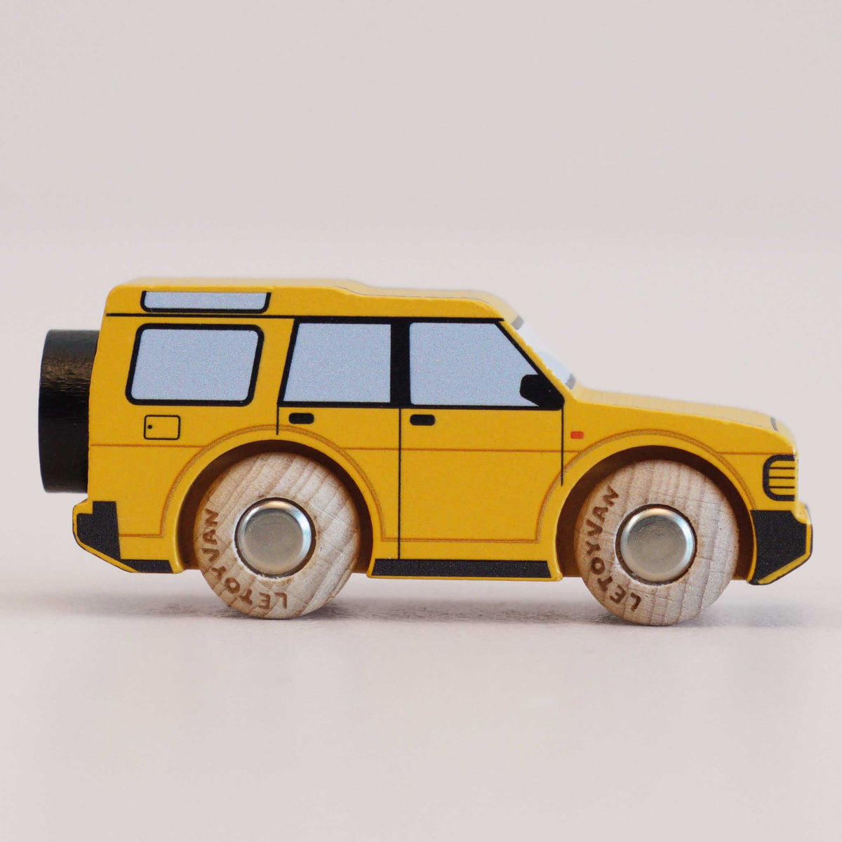 Riley Wooden Vehicle (GT195) Le Toy Van Lil Tulips