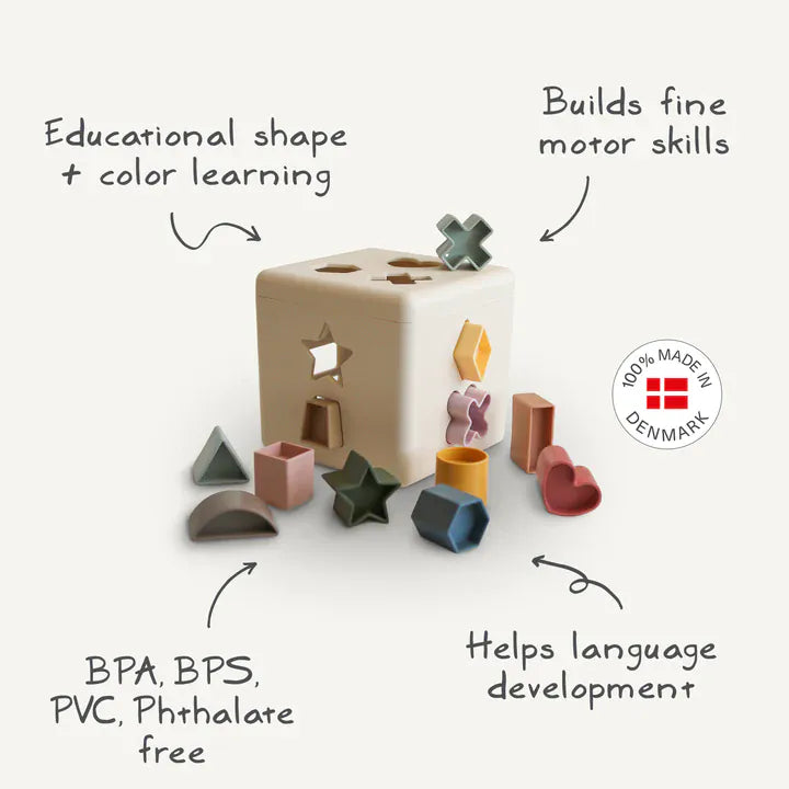Shape Sorting Box - Petal Mushie Lil Tulips