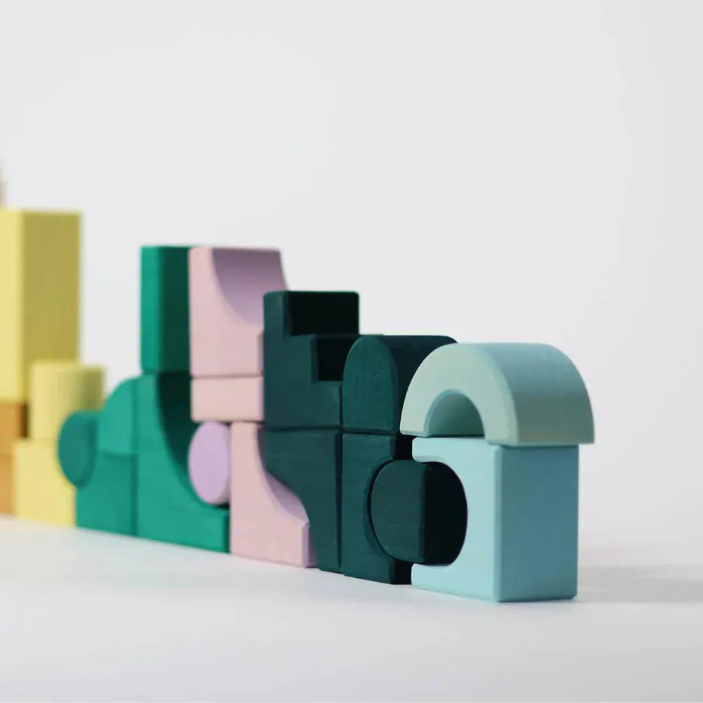 Small Building Set Movement Grimm's Lil Tulips