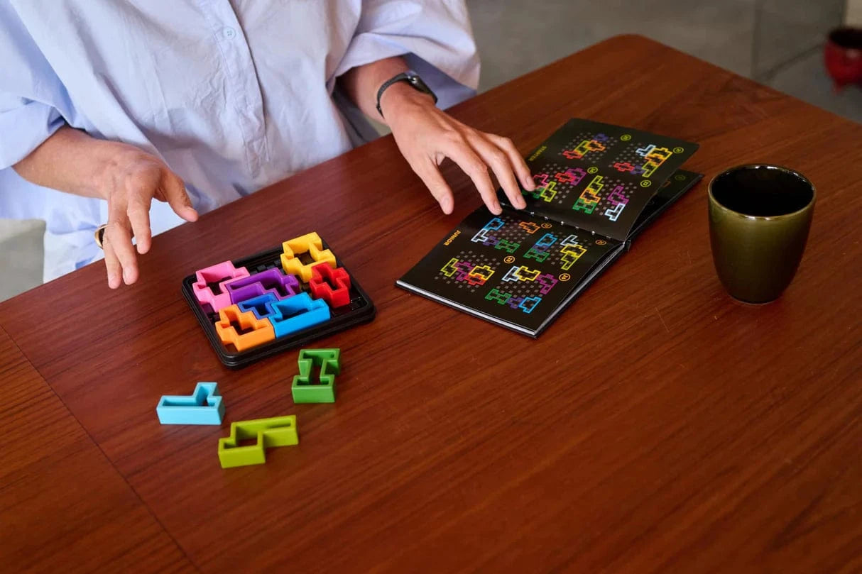 SmartGames IQ Deluxe: Square SMART Toys and Games Lil Tulips