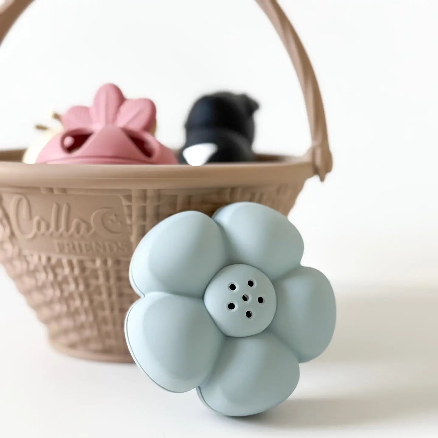 Strawberry Patch Bath Toys Calla & Friends Lil Tulips