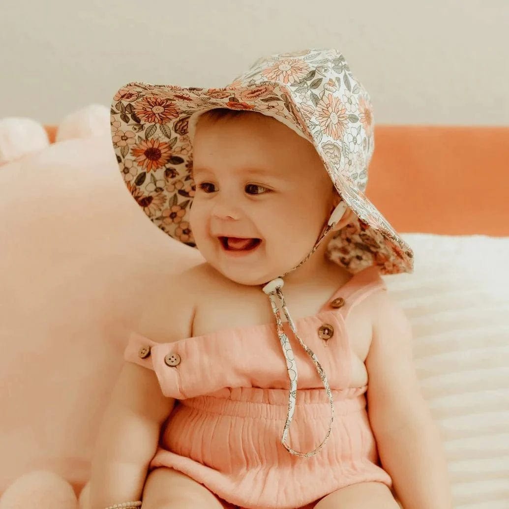 Vintage Flora Sunhat Huggalugs Lil Tulips