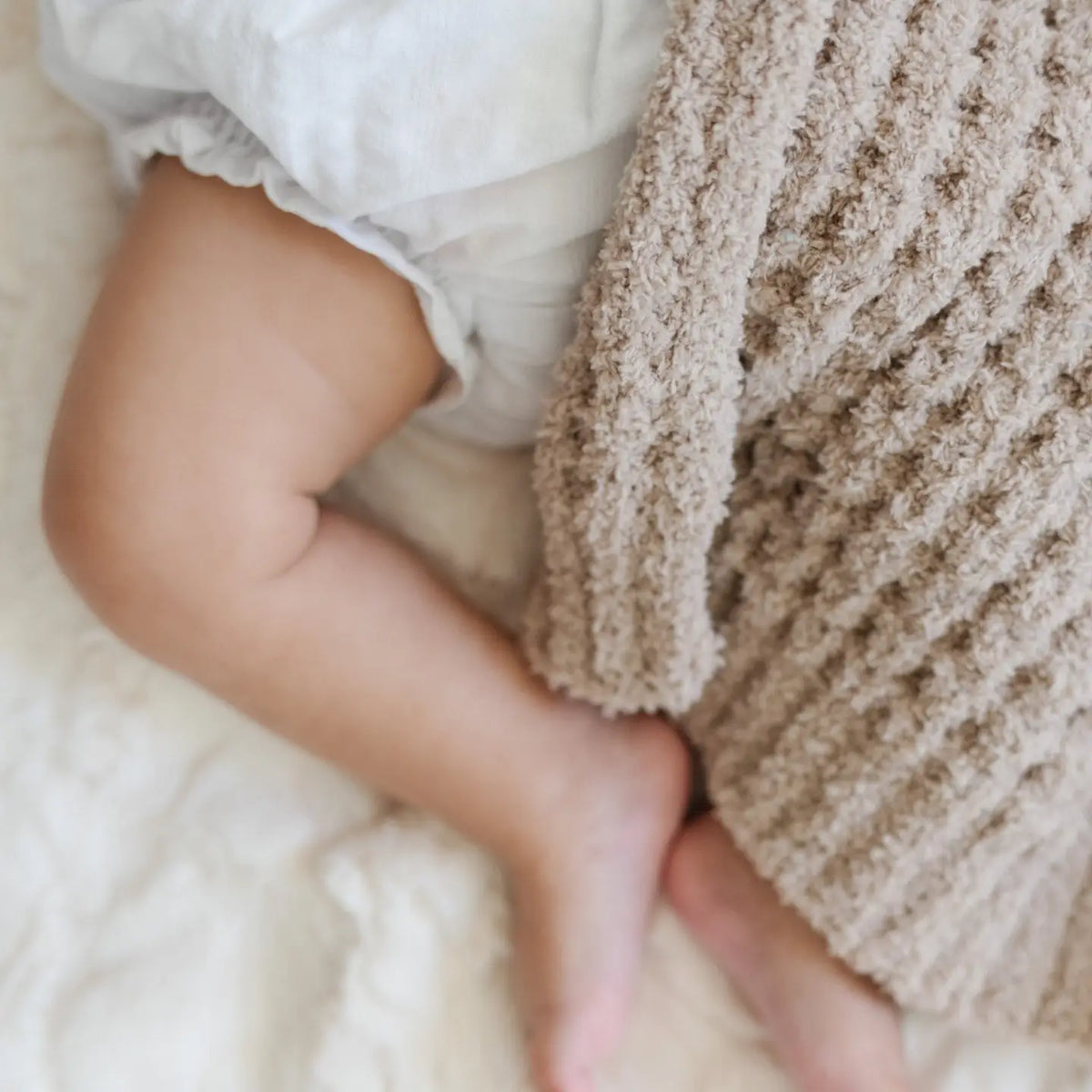 Waffle Knit Mini Blankets - Wheat Saranoni Lil Tulips