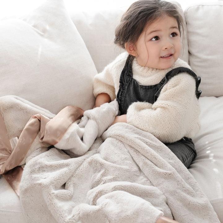 Dainty Floral Satin Border Blanket Saranoni Lil Tulips