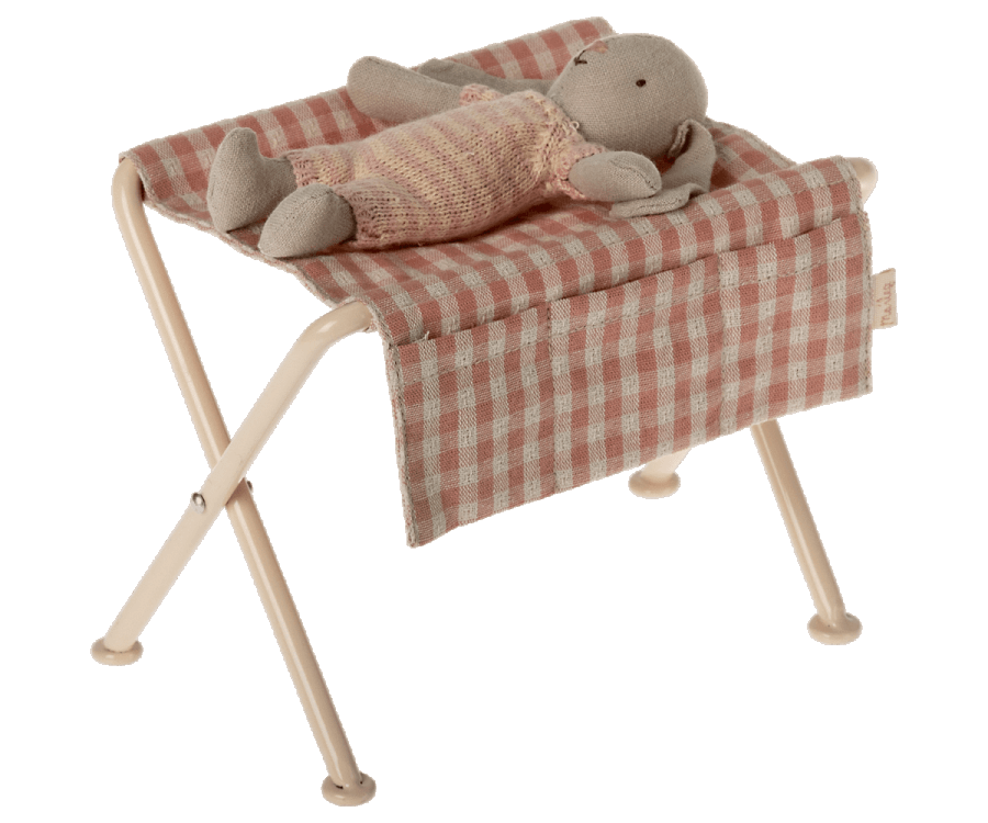 Nursery table, Micro Maileg Lil Tulips