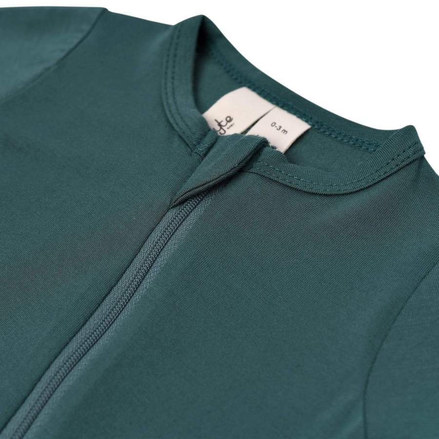 ZIPPERED FOOTIE IN EMERALD Kyte Baby Lil Tulips