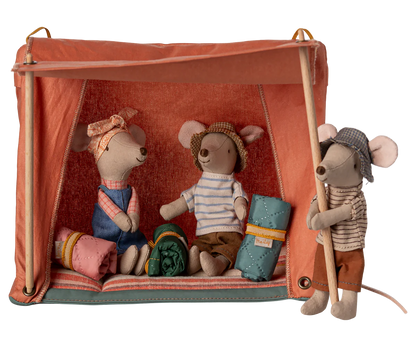 Happy camper tent, Mouse