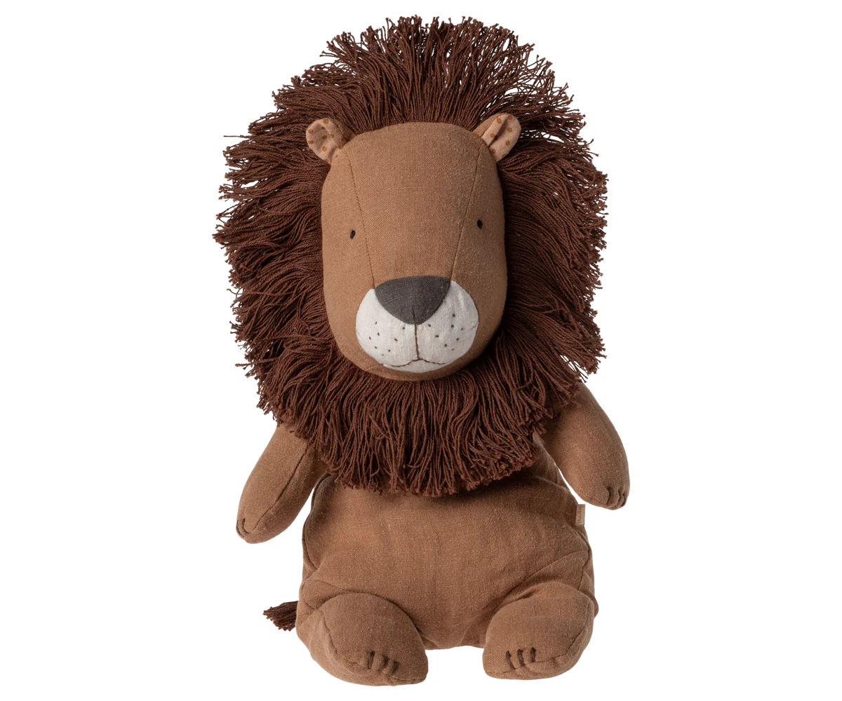 Safari friends, Lion
