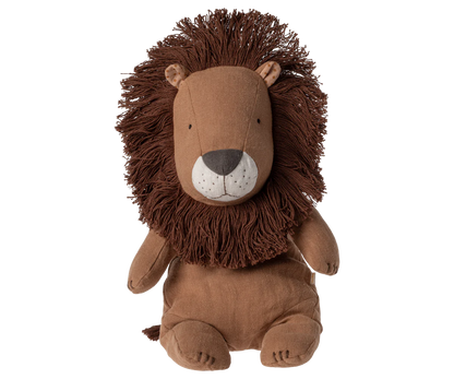 Safari friends, Lion
