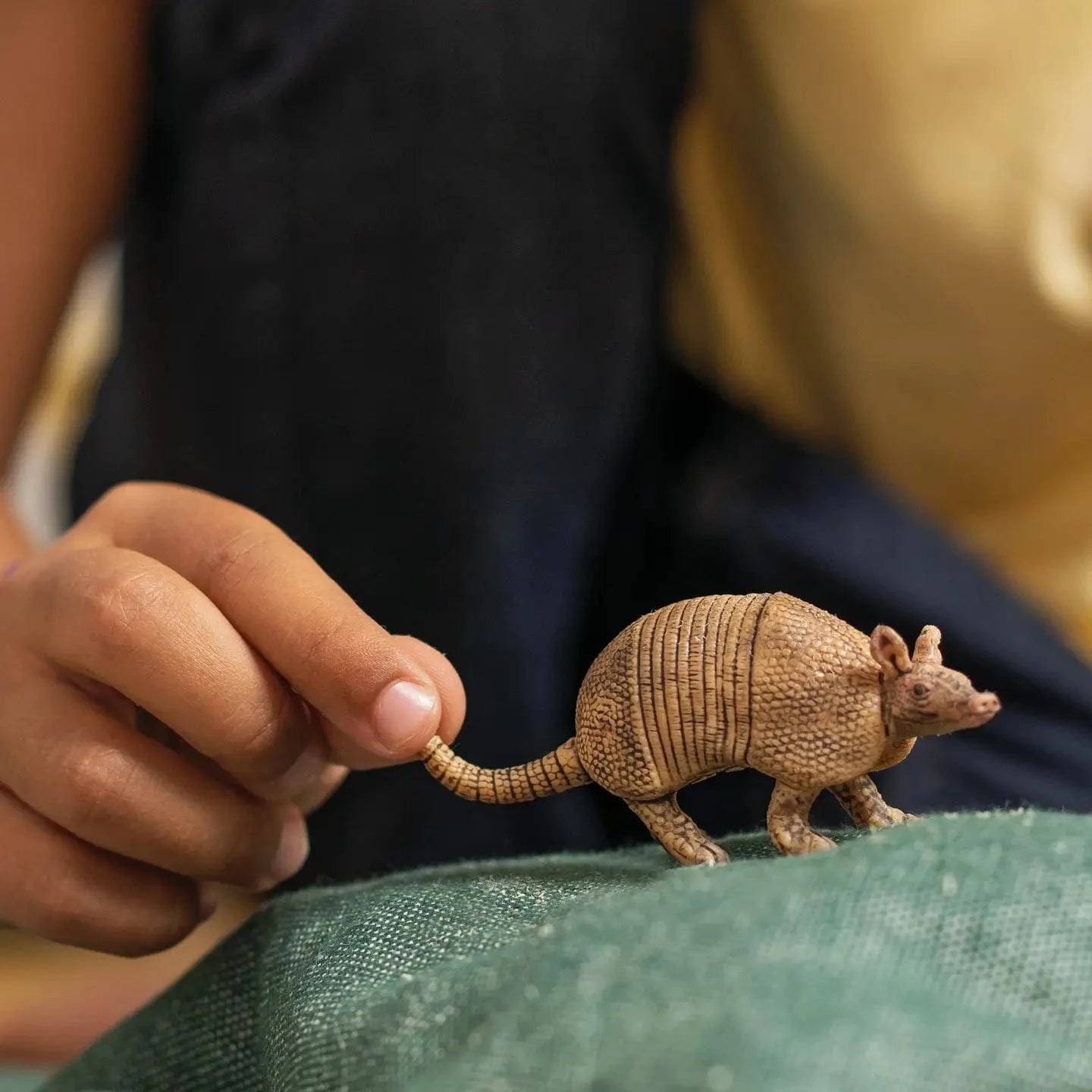 Armadillo Animal Toy Figurine Schleich Lil Tulips