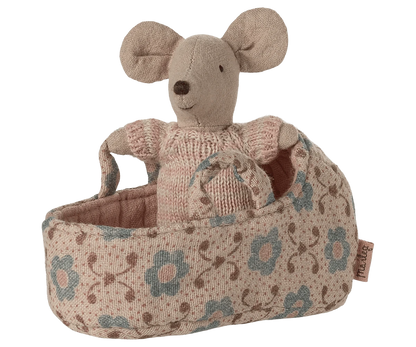 Baby mouse in carry cot - Rose Maileg Lil Tulips