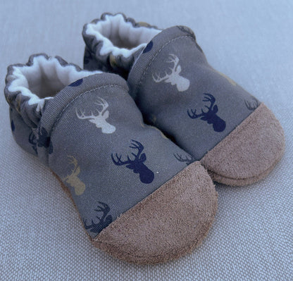 Big Buck on Olive Organic Slippers Snow + Arrow Lil Tulips