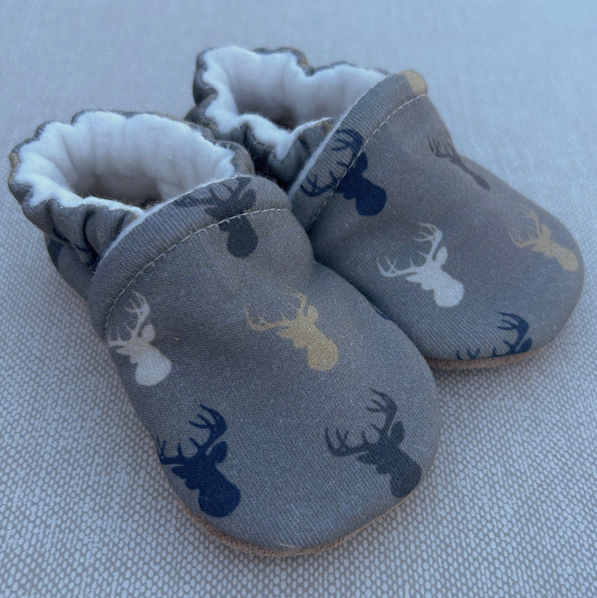 Big Buck on Olive Organic Slippers Snow + Arrow Lil Tulips