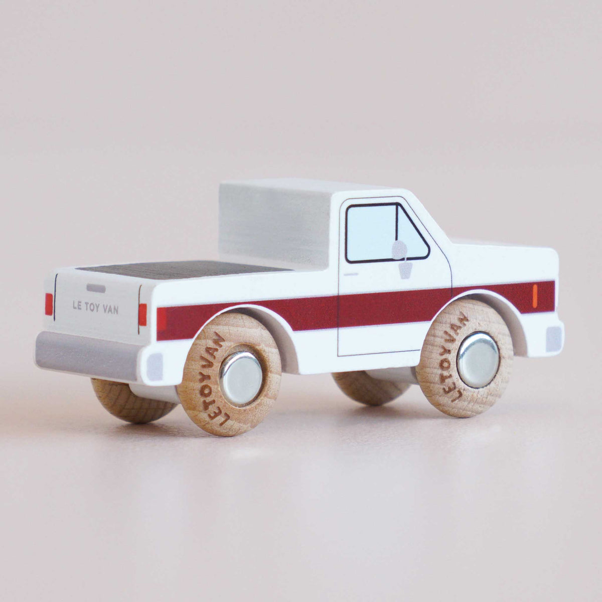 Charlie Wooden Vehicle (GT165) Le Toy Van Lil Tulips