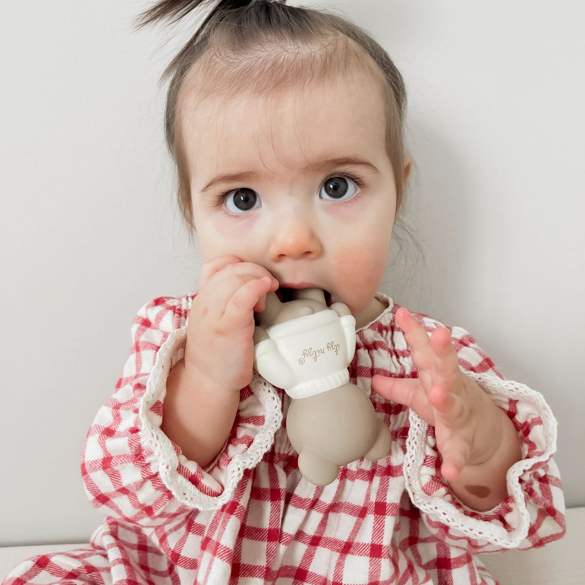 Comfort Crew Natural Rubber Teether – Bear Itzy Ritzy Lil Tulips