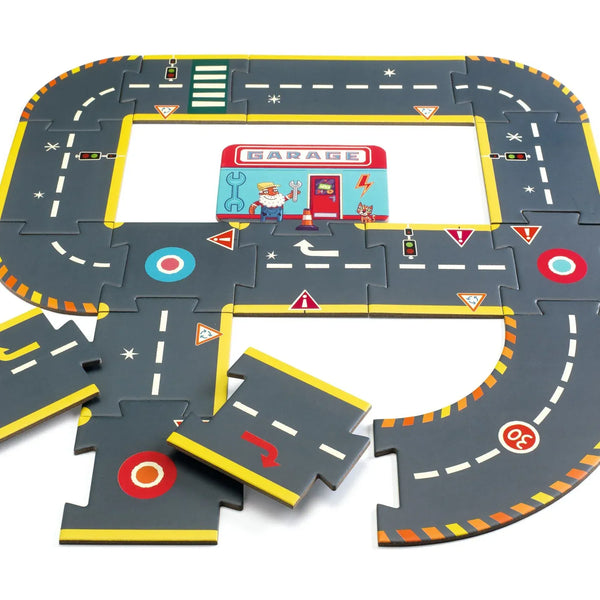 Crazy Motors Circuit 26pc Djeco Lil Tulips