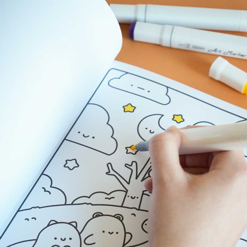 Cute & Cozy Coloring: Spooky Simon & Schuster Lil Tulips