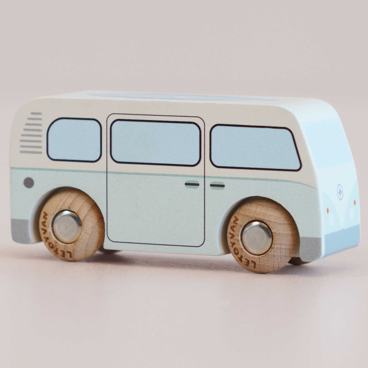 Daisy Wooden Vehicle (GT160) Le Toy Van Lil Tulips