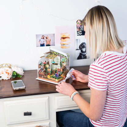Diy Miniature House Kit: Miller's Garden
