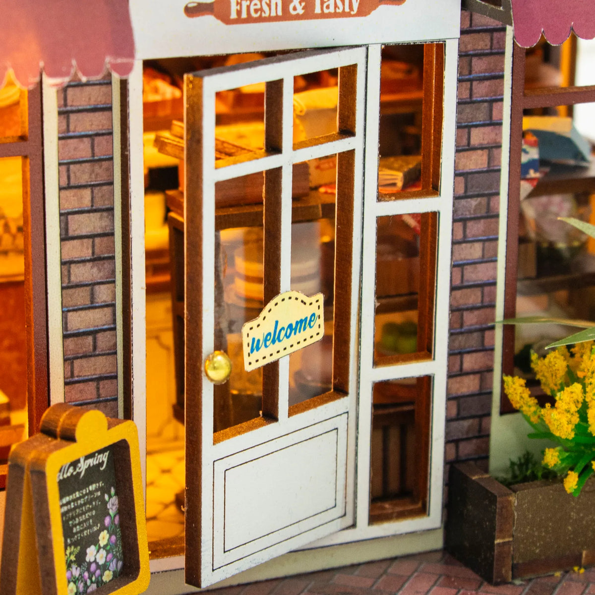 Diy Miniature House Kit: Golden Bakehouse Hands Craft Lil Tulips