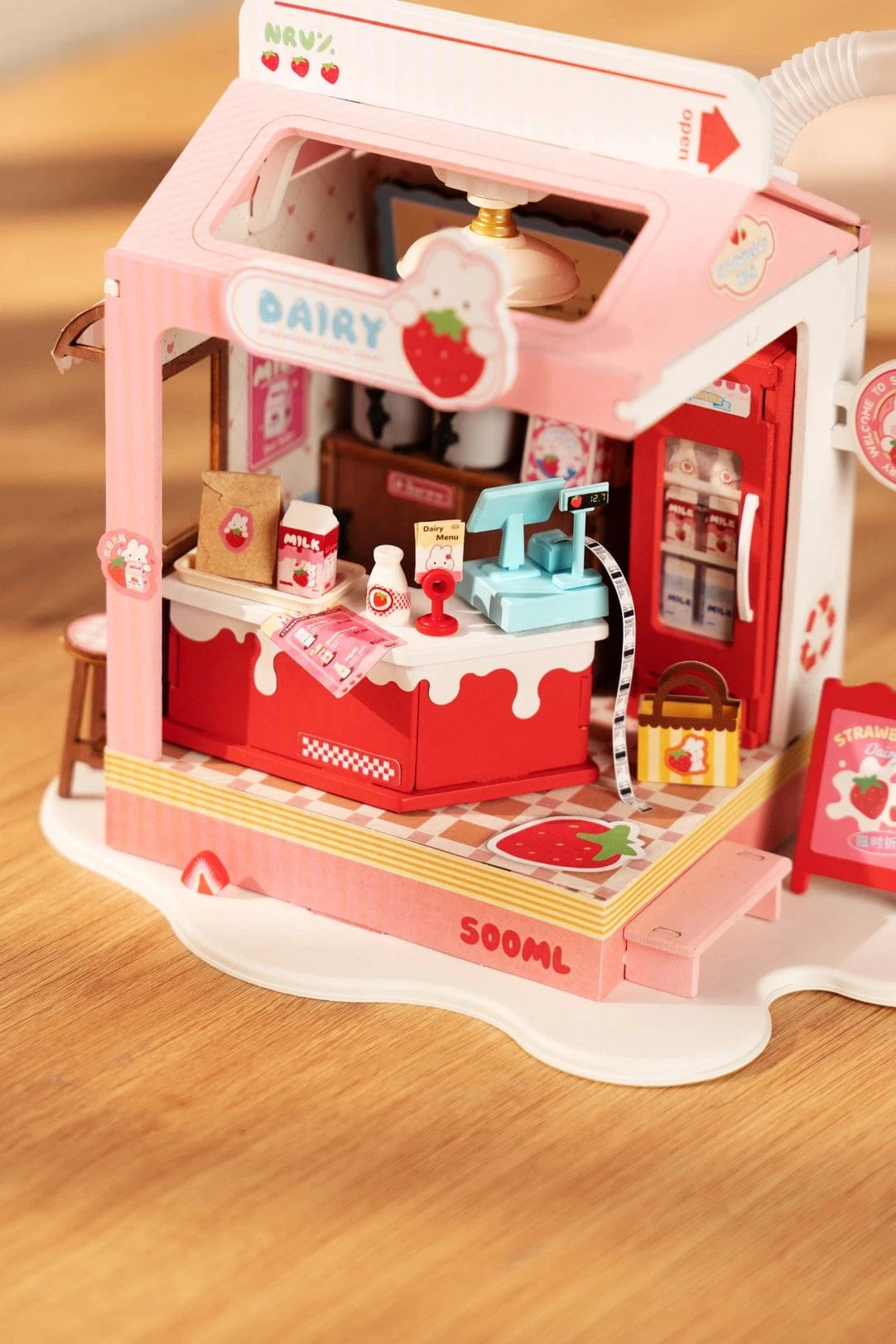 Diy Miniature House Kit: Strawberry Milk Box Rolife Lil Tulips